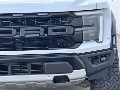 Used 2025 Ford F150 Raptor image 9