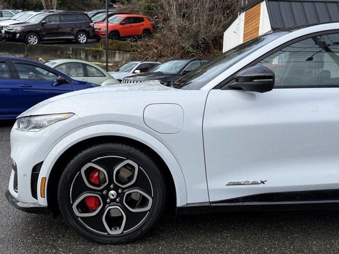 Used 2022 Ford Mustang Mach-E GT image 2