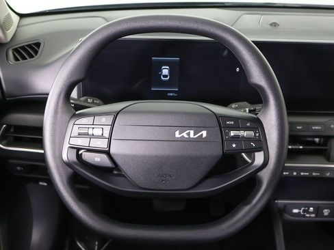 Used 2025 Kia K4 FWD image 36