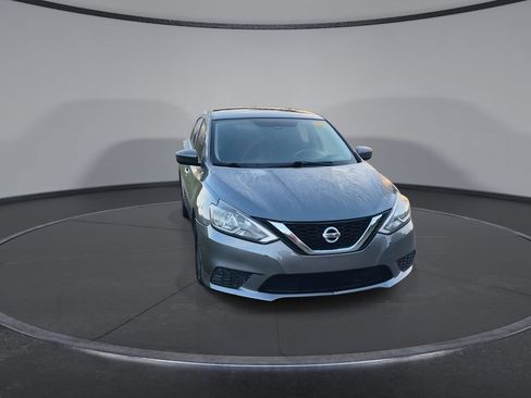 Used 2017 Nissan Sentra SV FWD image 3