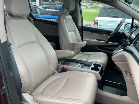 Used 2019 Honda Odyssey EX-L image 24