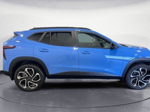 Certified 2024 Chevrolet Trax RS w/ Sunroof Package FWD image 5