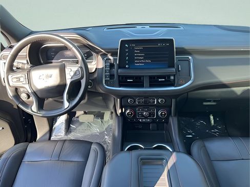 Used 2024 Chevrolet Suburban RST w/ Luxury Package AWD/4WD image 9