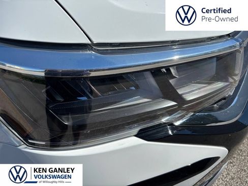 Used 2024 Volkswagen Taos SE AWD/4WD image 7