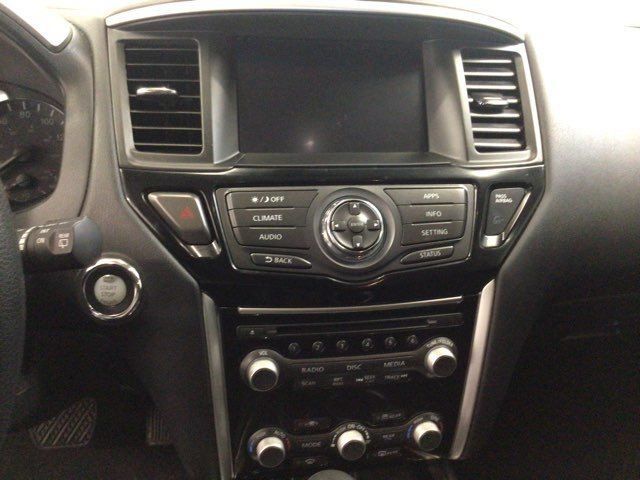 Used 2020 Nissan Pathfinder S AWD/4WD image 25