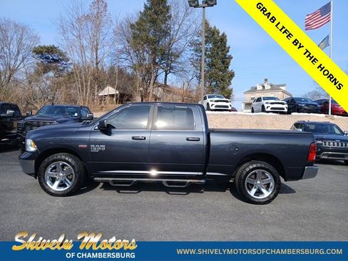 Used 2020 RAM 1500 Classic SLT image 3