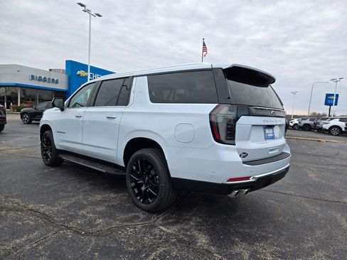 New 2026 Chevrolet Suburban High Country w/ Sun And Tow Package image 16