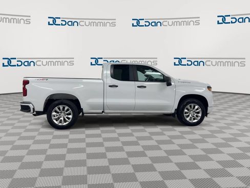 Used 2023 Chevrolet Silverado 1500 Custom AWD/4WD image 9