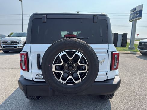New 2026 Ford Bronco Outer Banks AWD/4WD image 6