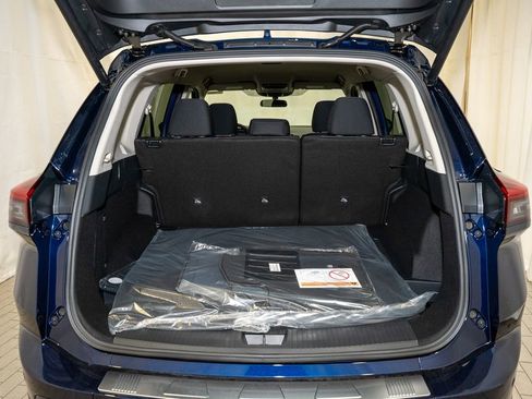 New 2026 Nissan Rogue SV image 6