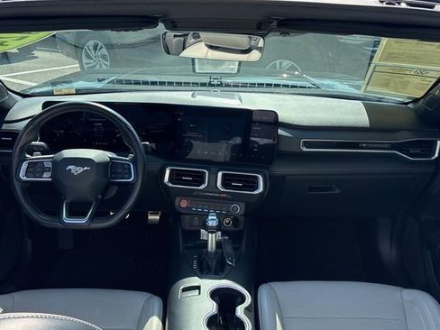 Used 2024 Ford Mustang GT Premium image 10