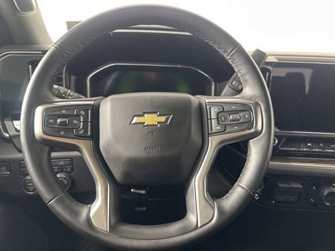 Used 2026 Chevrolet Silverado 1500 LT AWD/4WD image 9