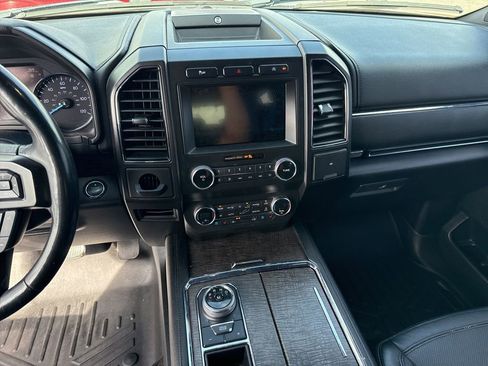 Used 2019 Ford Expedition Max Limited image 7