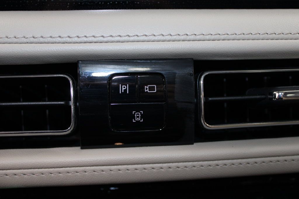 Used 2023 Lincoln Nautilus Reserve w/ Equipment Group 201A FWD image 50