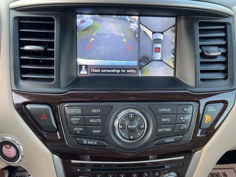 Used 2015 Nissan Pathfinder Platinum AWD/4WD image 30