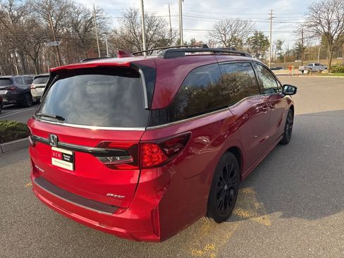 Used 2025 Honda Odyssey Sport-L image 13