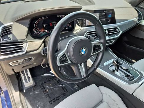 Used 2023 BMW X5 xDrive40i w/ M Sport Package AWD/4WD image 11