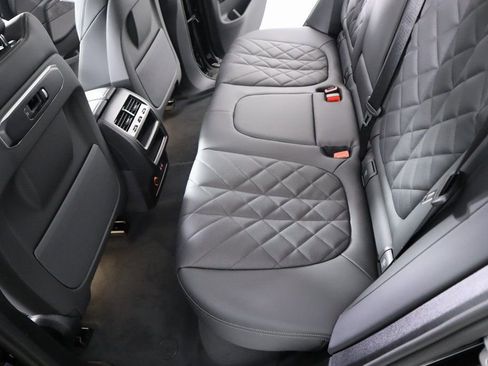 New 2025 BMW X5 xDrive50e w/ Premium Package AWD/4WD image 13