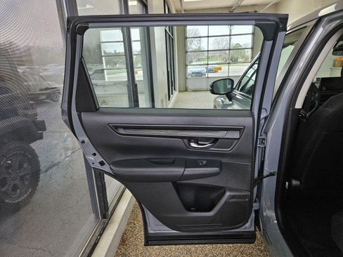 Used 2023 Honda CR-V LX image 15