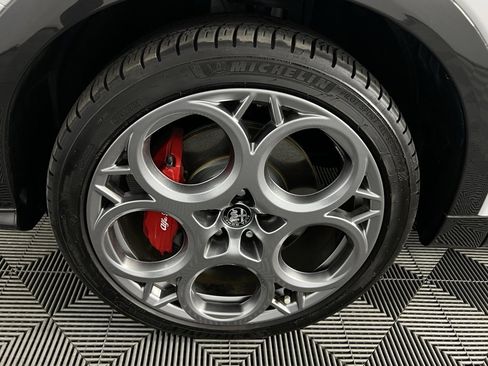 Used 2024 Alfa Romeo Tonale Veloce image 11