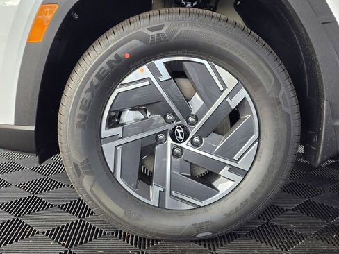 New 2026 Hyundai Tucson Blue SE image 11