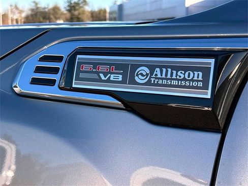 Used 2024 GMC Sierra 2500 SLT image 31