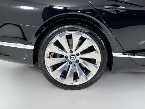 Used 2022 Bentley Flying Spur V8 AWD/4WD image 37