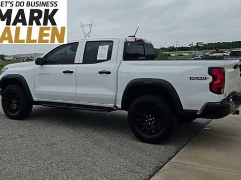 Used 2025 Chevrolet Colorado Trail Boss AWD/4WD image 6