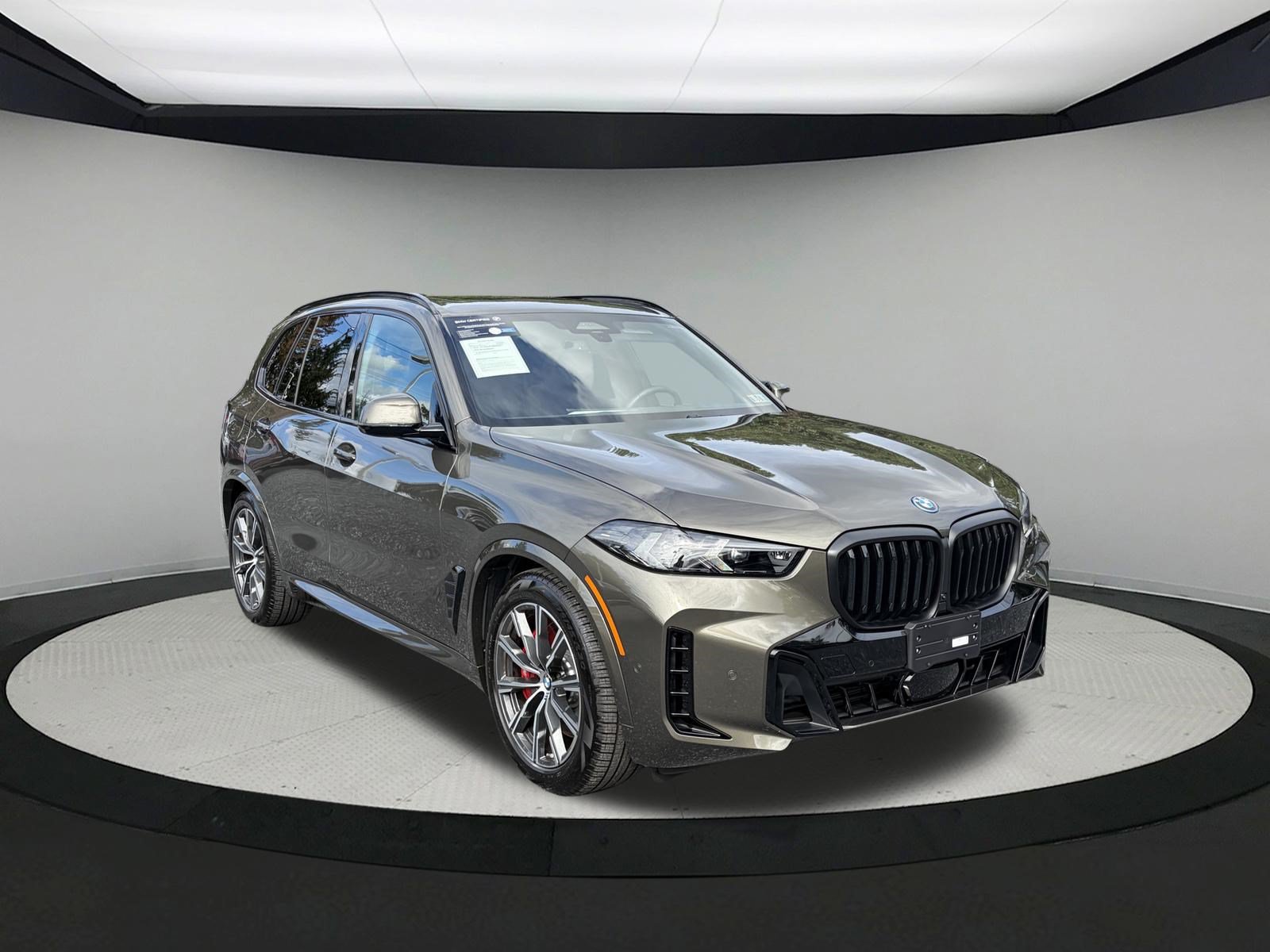 Certified 2026 BMW X5 xDrive50e w/ Executive Package AWD/4WD image 3