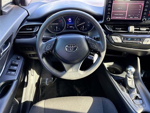 Used 2019 Toyota C-HR LE image 21
