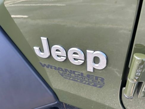Used 2020 Jeep Wrangler Unlimited Sport AWD/4WD image 19