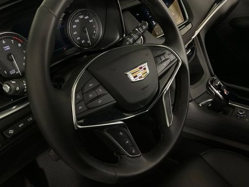 Used 2026 Cadillac XT5 Premium Luxury w/ Driver Assist Package AWD/4WD image 17