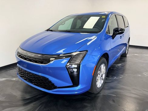 New 2027 Chrysler Pacifica Select AWD/4WD image 4
