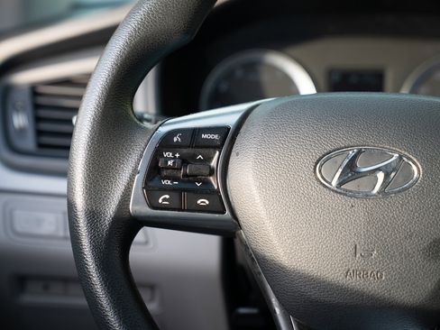 Used 2018 Hyundai Sonata SE image 32