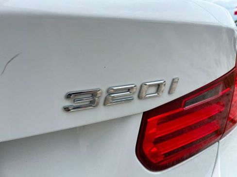 Used 2014 BMW 320i Sedan RWD image 11