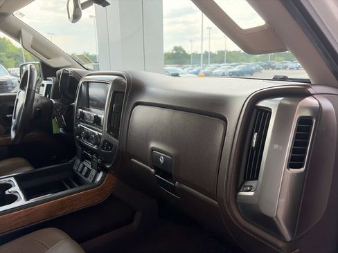Used 2017 Chevrolet Silverado 1500 LTZ w/ Texas Edition AWD/4WD image 30