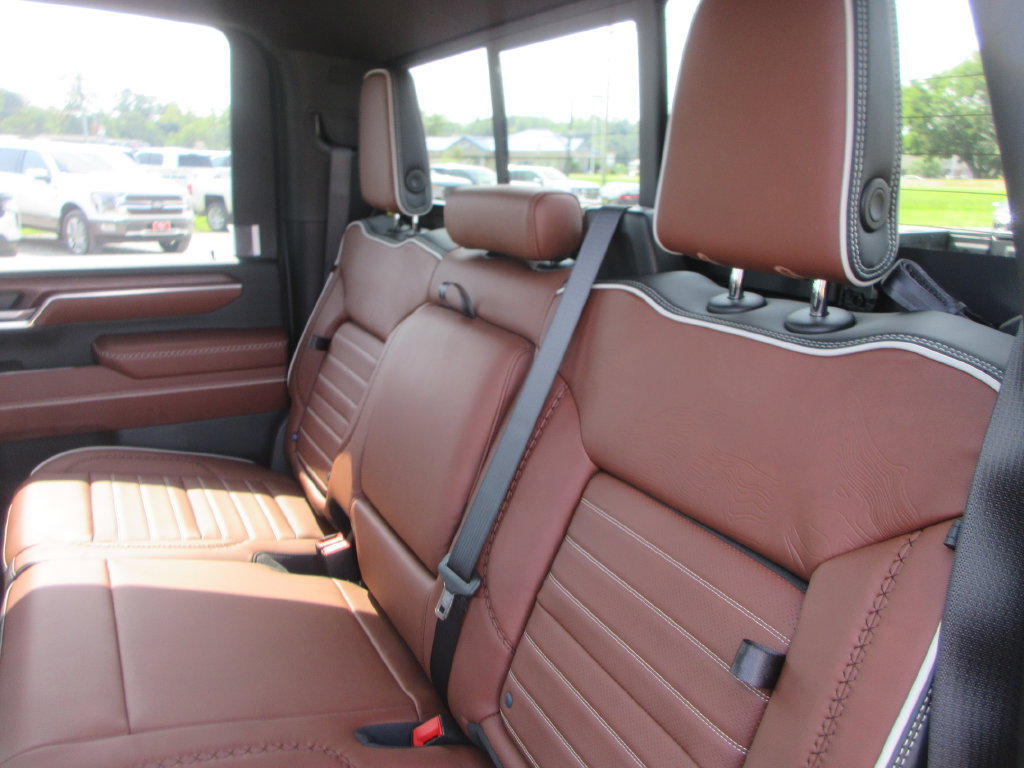 New 2026 GMC Sierra 2500 Denali Ultimate AWD/4WD image 13