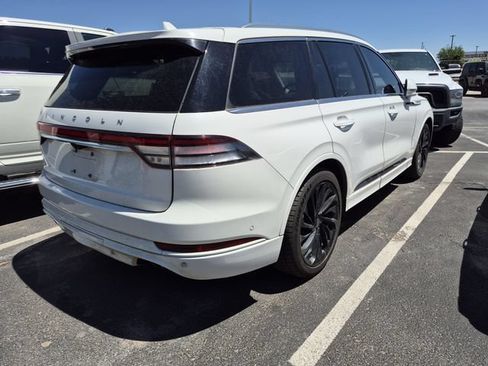 Used 2021 Lincoln Aviator Reserve w/ Equipment Group 210A AWD/4WD image 8