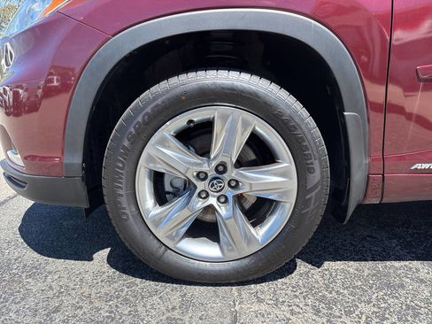 Used 2016 Toyota Highlander Limited Platinum AWD/4WD image 5