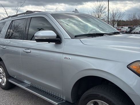 Used 2020 Ford Expedition XLT w/ Equipment Group 202A image 14