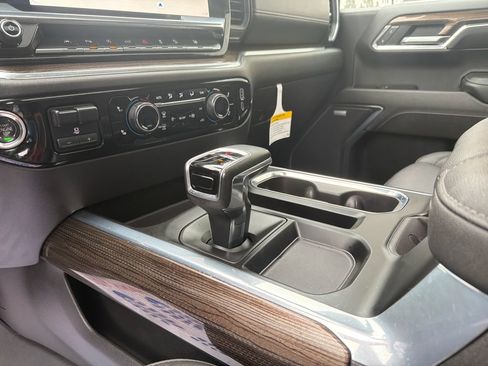 Certified 2024 Chevrolet Silverado 1500 LT Trail Boss w/ LT Trail Boss Premium Package AWD/4WD image 24