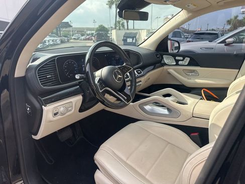 Used 2024 Mercedes-Benz GLE 450 4MATIC image 8