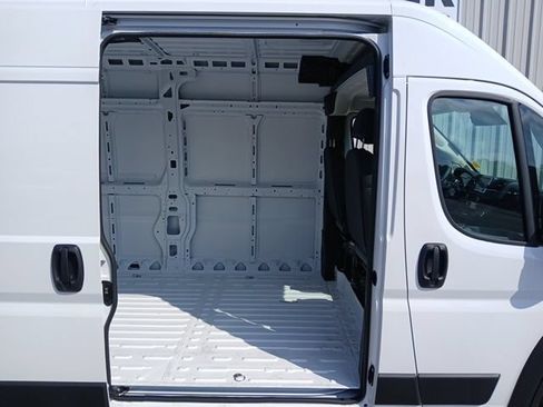 New 2026 RAM ProMaster 3500 w/ Convenience Group FWD image 11