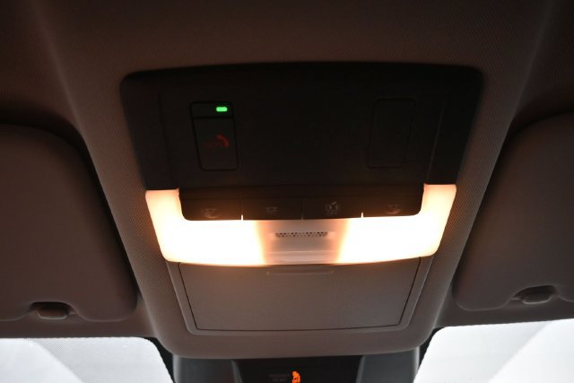 Used 2025 Nissan Rogue SV AWD/4WD image 28