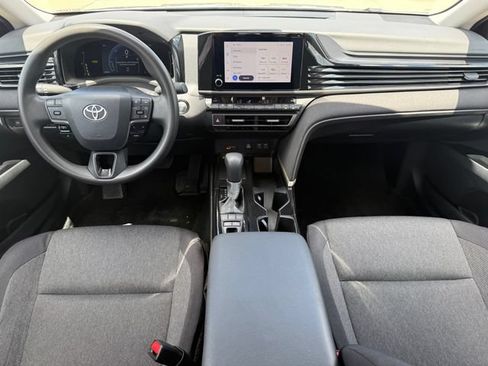 Used 2025 Toyota Camry LE FWD image 22