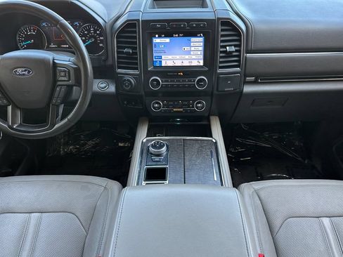 Used 2019 Ford Expedition Limited w/ Texas Edition Package RWD image 13