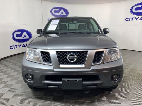 Used 2020 Nissan Frontier SV image 5