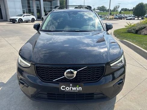 Used 2023 Volvo XC40 B5 Plus w/ Protection Package Premier AWD/4WD image 10