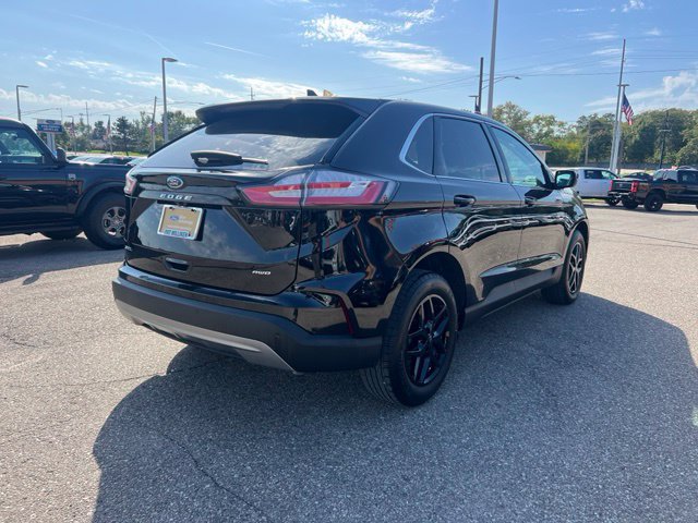 Certified 2024 Ford Edge SEL w/ Convenience Package AWD/4WD image 4