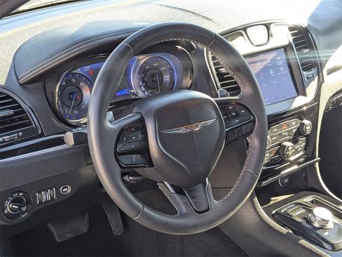 Used 2023 Chrysler 300 S image 15